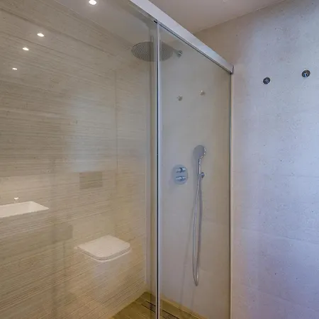 Luxury Bali Complex * 托雷维耶哈